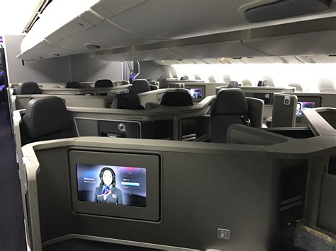 Review: American Airlines Boeing 777 business class (Los Angele.